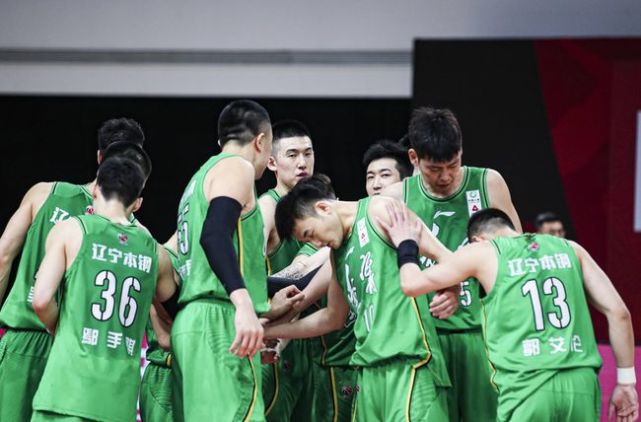 包含苏宁客场告负，跌至积分榜第四位的词条